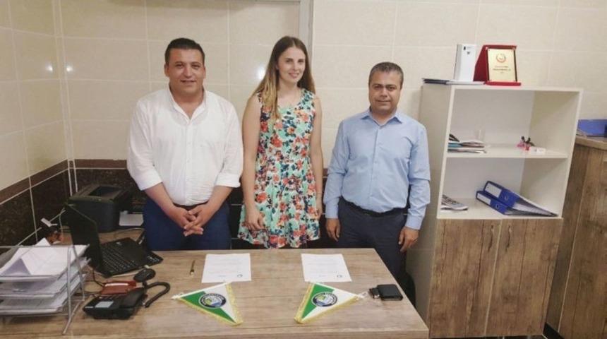 Salihli Belediyespor&rsquo;da &Ouml;zşahan İmzayı Attı