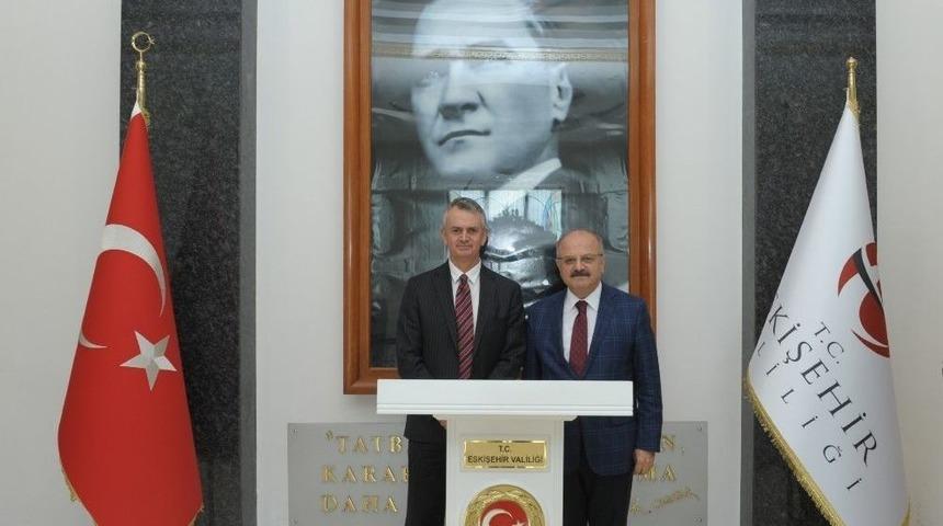 Kanada&rsquo;nın Ankara B&uuml;y&uuml;kel&ccedil;isi Cooter, Vali &Ccedil;akacak&rsquo;ı Makamında Ziyaret Etti