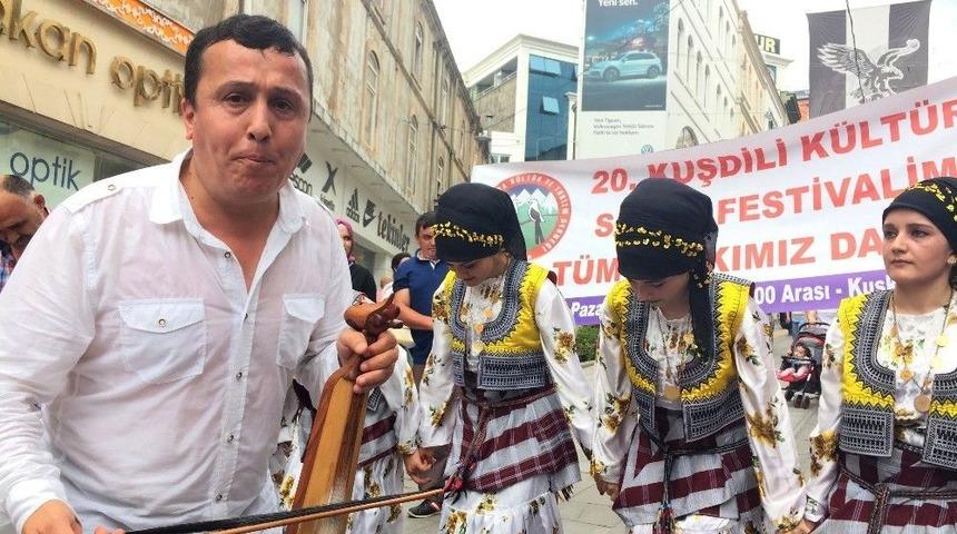 Kemen&ccedil;e, Horon Ve Kuş Dili İle Festivale Davet Ettiler