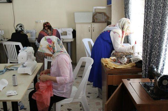 Haliliye Belediyesinde İstihdama Y&ouml;nelik Kurslar Devam Ediyor 3