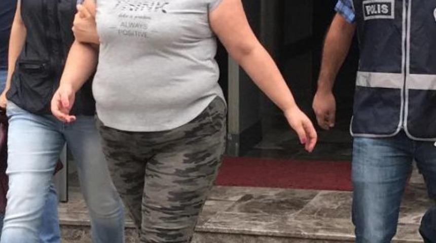 İnternetteki Fotoğrafa Aldandı, Parasını Almak I&ccedil;in Polise Başvurdu