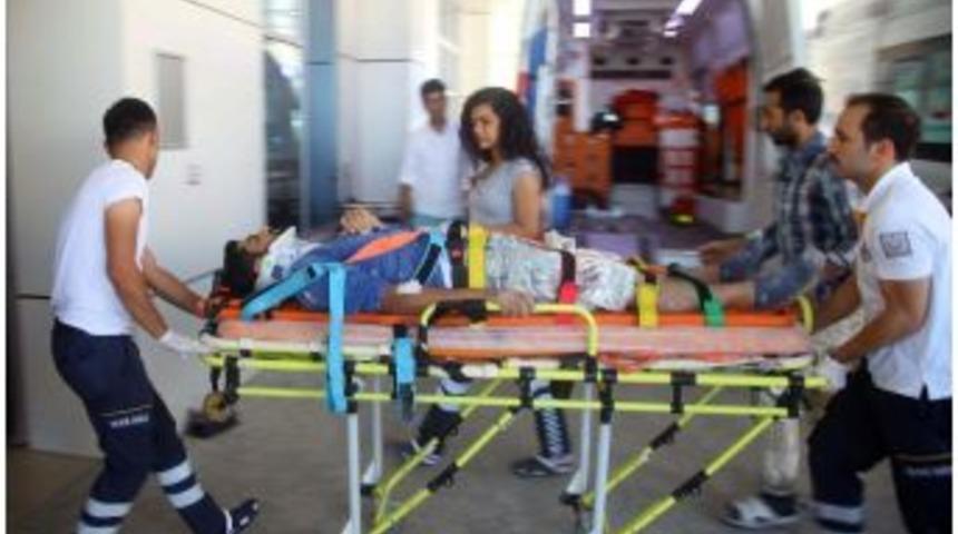 4. Kattan D&uuml;şen İnşaat İş&ccedil;isi Yaralandı