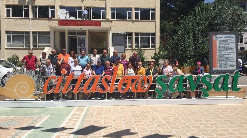 Şavşat Hayranı Profesörlere Fahri Hemşehrilik Beratı Verildi