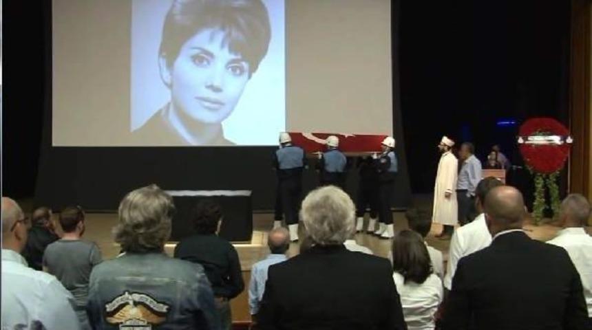 "şoför Nebahat" Son Yolculuğuna Uğurlanıyor (1)