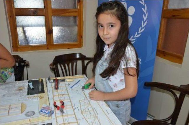 Pilotluk Hayallerine Ilk Adımı Model U&ccedil;akla Atıyorlar 2