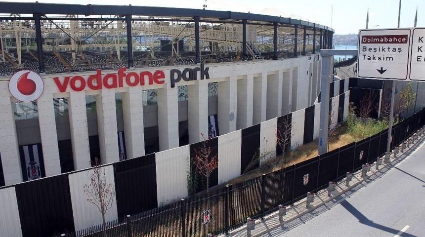&lsquo;vodafone Arena&rsquo;da İsim Değişikliği Sonrası Tabela Da Değişti