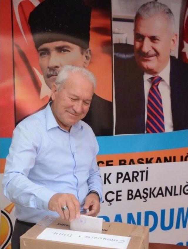 Lapseki Ak Parti İlçe Başkanlığında Delege Seçimleri 1