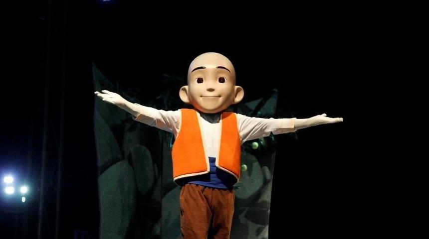 &Ccedil;ocuklar Keloğlan Masalları M&uuml;zikali İle Eğlendi