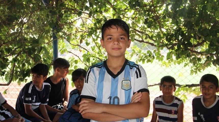 Hayallerine Kavuşmak İ&ccedil;in T&uuml;rkiye&rsquo;de Kalmak İstiyor