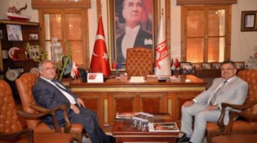 K&uuml;tahya Valisi Nayir Ve Başkan Yağcı Bir Araya Geldi