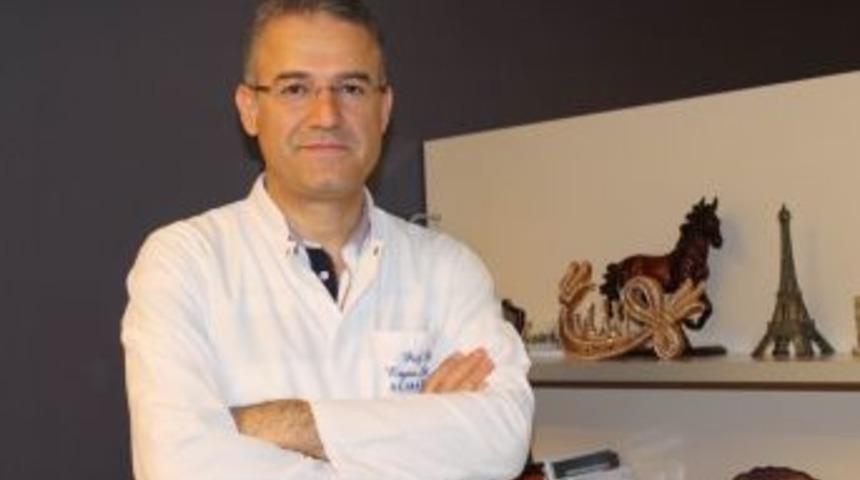 Prof. Dr. Seyfeli: "sıcaklarda Kalp Hastalarının İla&ccedil; Dozları D&uuml;zenlenmeli"