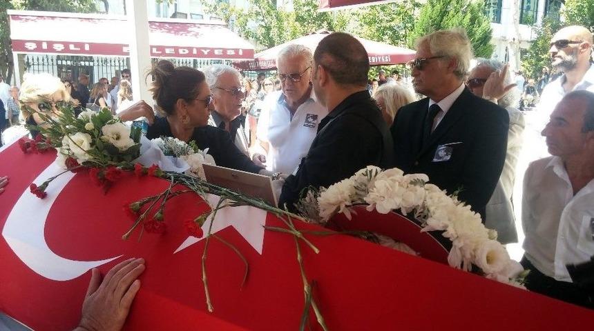 &rsquo;şof&ouml;r Nebahat&rsquo;e Son Yolcuğuna Uğurlanıyor