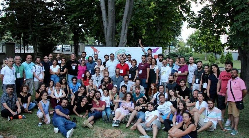 Tiyatro D&uuml;nyası Samsun&rsquo;da Buluştu