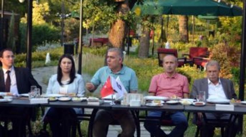 &Ouml;z İplik-iş Sendikası&rsquo;ndan Tekstil Sekt&ouml;r&uuml;ne İlişkin Değerlendirmeler