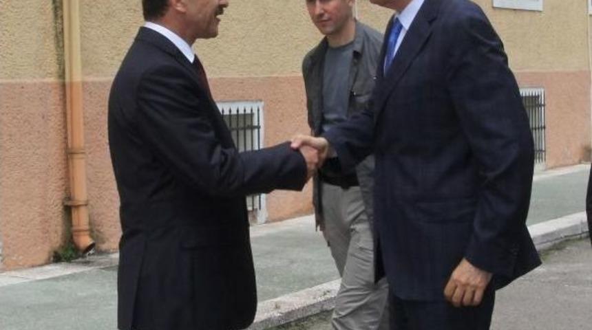 Kurtulmuş: T&uuml;rkiye'nin Her Ili Turistler I&ccedil;in G&uuml;venliklidir