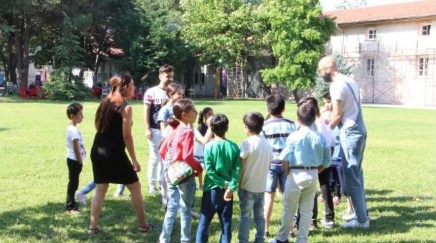 Çocuklar Için "can Kardeş" Projesi