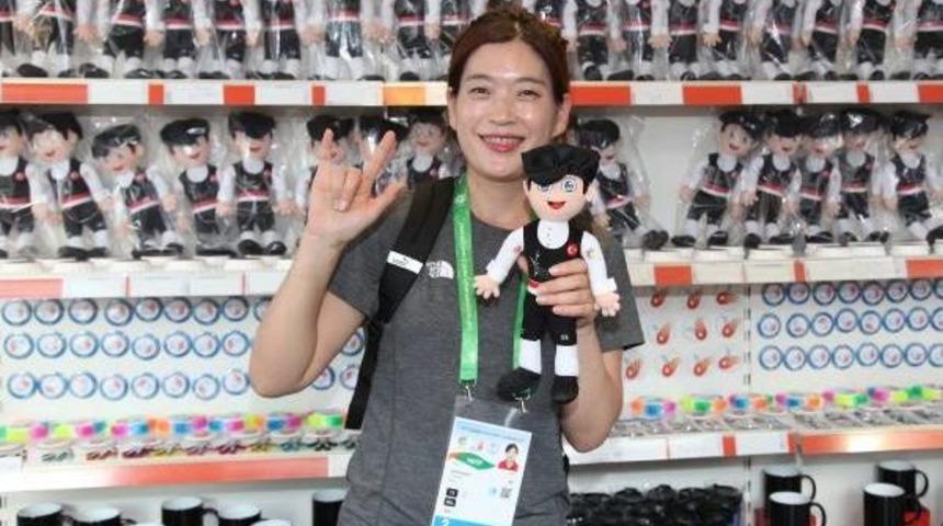 Deaflympics’In Satış Mağazası Ilgi Görüyor