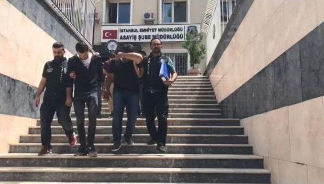 Karayolu Üzerindeki Silahlı Soygun Saniye Saniye Görüntülendi