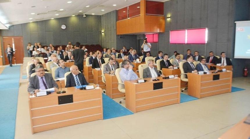 Uşak’tan Ankara’ya 2, İzmir’e 1,5 Saatte Gidilecek