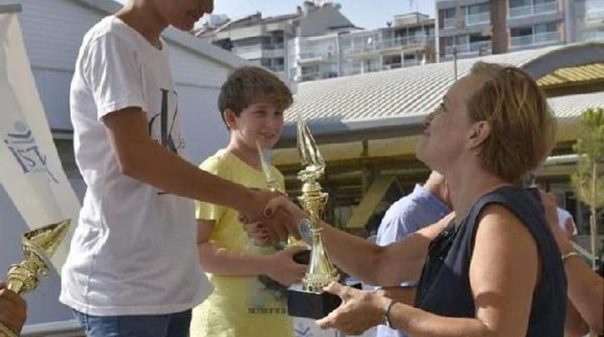 İzmir'de Yelken Şenliği