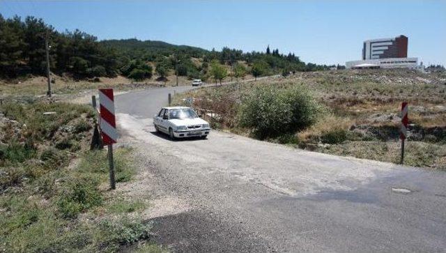 Keşan'da Yapımı Süren Hastane Yolundaki Köprü 'tarihi Eser' Çıktı