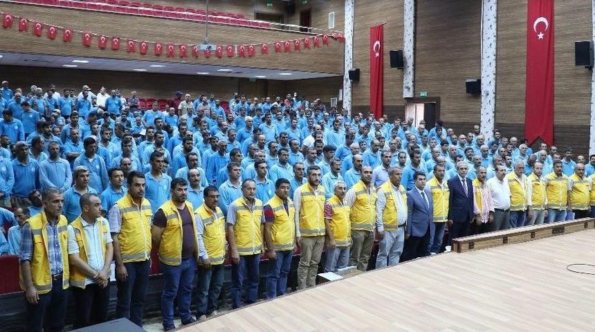 Demirkol, Temizlik İş&ccedil;ileriyle Bir Araya Geldi