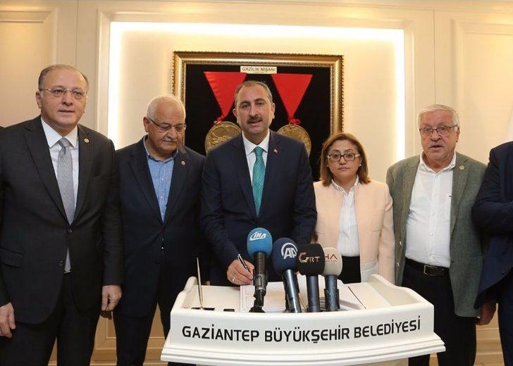 Adalet Bakanı Gül’den Şahin’e Ziyaret G4
