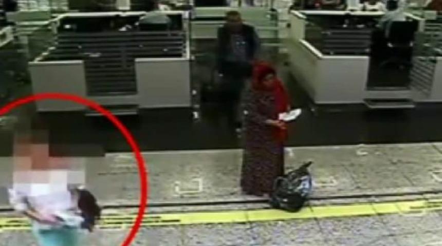 Kadın Uyuştucu Kuryesi Kamerada