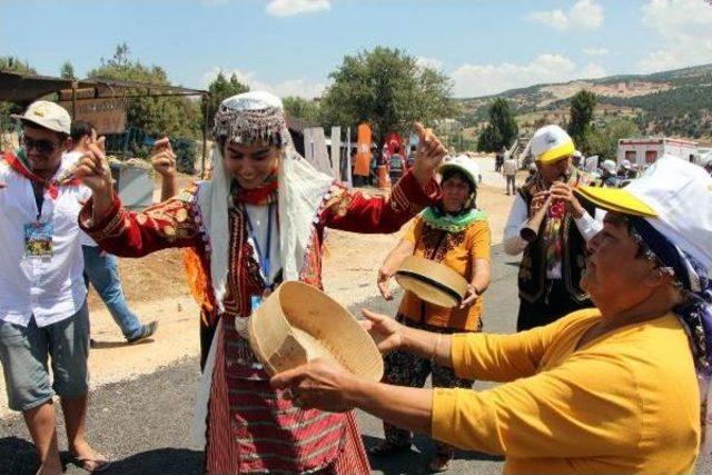 Başbakan Binali Yıldırım, Yörük Şölenine Katıldı