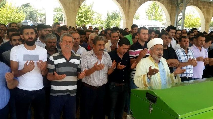 Duş Sonrası Klimalı Odada Yatan Gen&ccedil; Hayatını Kaybetti