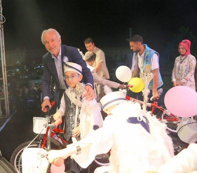 K&uuml;tahya&rsquo;da 58 &Ccedil;ocuk S&uuml;nnet Ettirildi 2