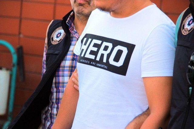 Eskişehir’de ’hero’ Tişörtü Giyen Kişi Gözaltına Alındı