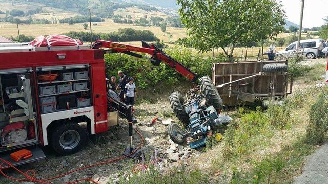 Samsun’da Traktör Devrildi: 1 Ölü, 1 Yaralı