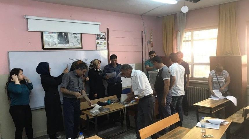 Ak Parti Kayapınar İl&ccedil;e Teşkilatı Delege Se&ccedil;imlerini Tamamladı