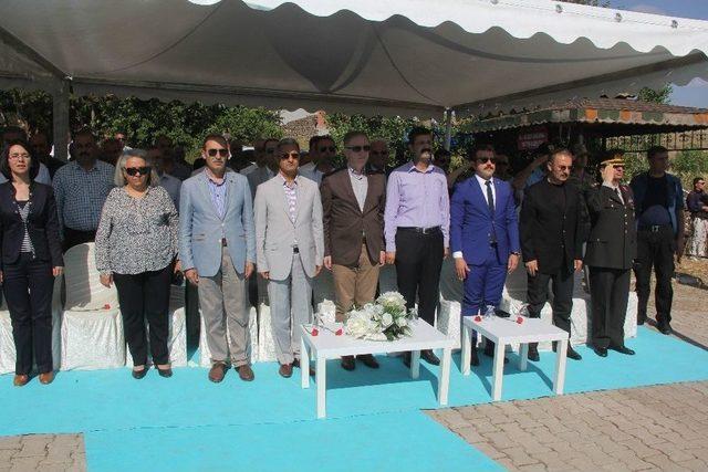 &Uuml;nl&uuml; Halk Ozanı Aşık Veysel Festivalle Anıldı 1