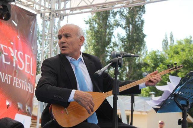 &Uuml;nl&uuml; Halk Ozanı Aşık Veysel Festivalle Anıldı 3