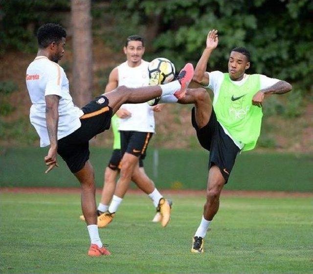 Galatasaray Hazırlıklarını S&uuml;rd&uuml;rd&uuml; 2