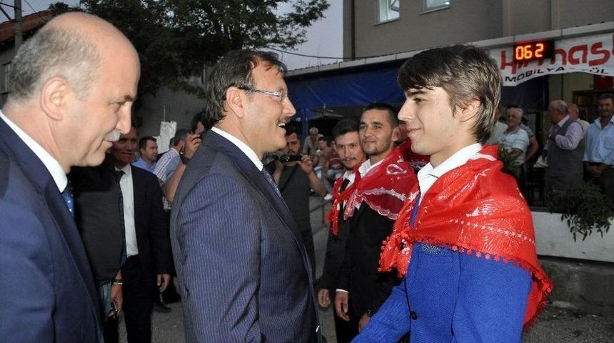 Başbakan Yardımcısı &Ccedil;avuşoğlu: &ldquo;elbirliği İle &Uuml;zerimize D&uuml;şen Neyse Onu Yapacağız&rdquo;