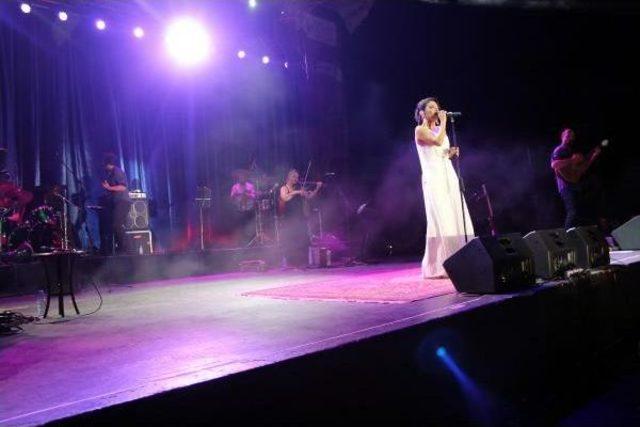 Kocaeli Fuarı nda G&ouml;ksel R&uuml;zgarı Esti 2