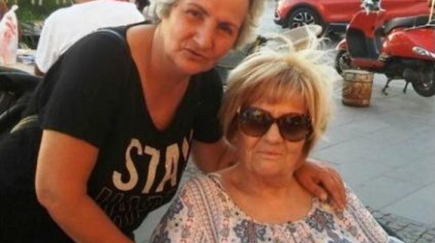 Hayırsever Kadından 40 &Ccedil;ift Ayakkabı