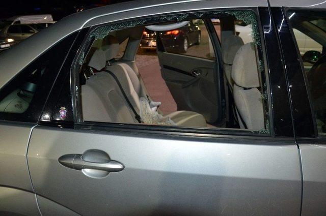 Camı Kırıp Otomobilden 20 Bin Liralık Ziynet Eşyası Çaldılar 1