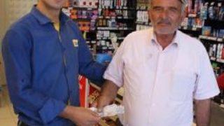 Markette Bulduğu Paranın Sahibine, Kamera Kayıtlarından Ulaştı