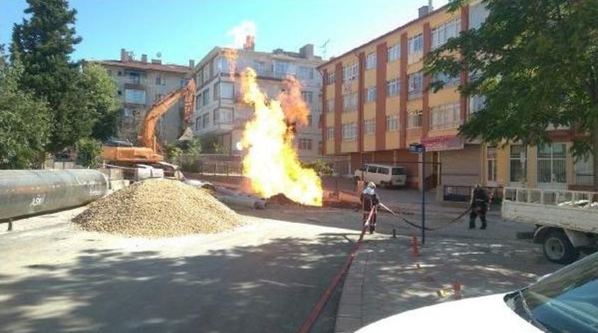 Ankara'da Doğalgaz Borusu Patladı