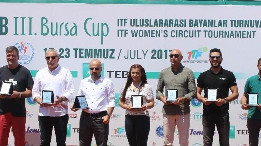 Hayat Hastanesi&rsquo;nden Spora Tam Destek