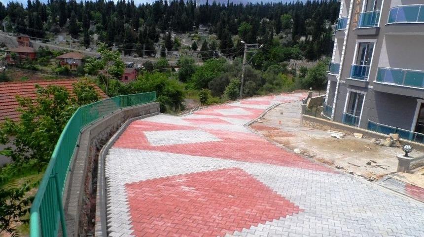 İzmit Belediyesi&rsquo;nin &Ccedil;alışmaları Devam Ediyor