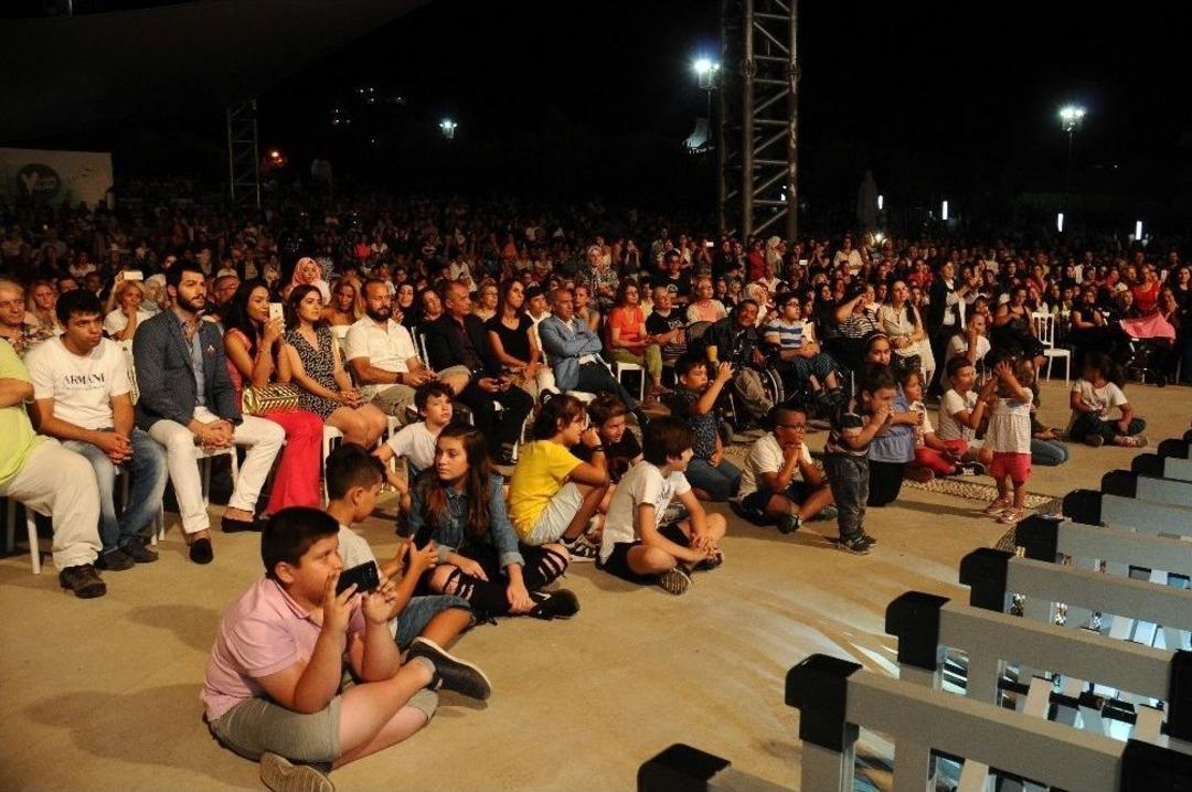 Beylikd&uuml;z&uuml;&rsquo;nde &Ccedil;ılgın Sedat R&uuml;zgarı Esti