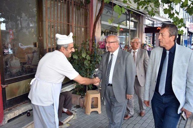 Albayrak Esnaf Ve Vatandaşlarla Bir Araya Geldi