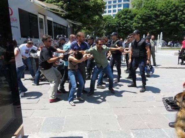 Başkent'te Gülmen Ve Özakça  Eylemine Polis Müdahalesi