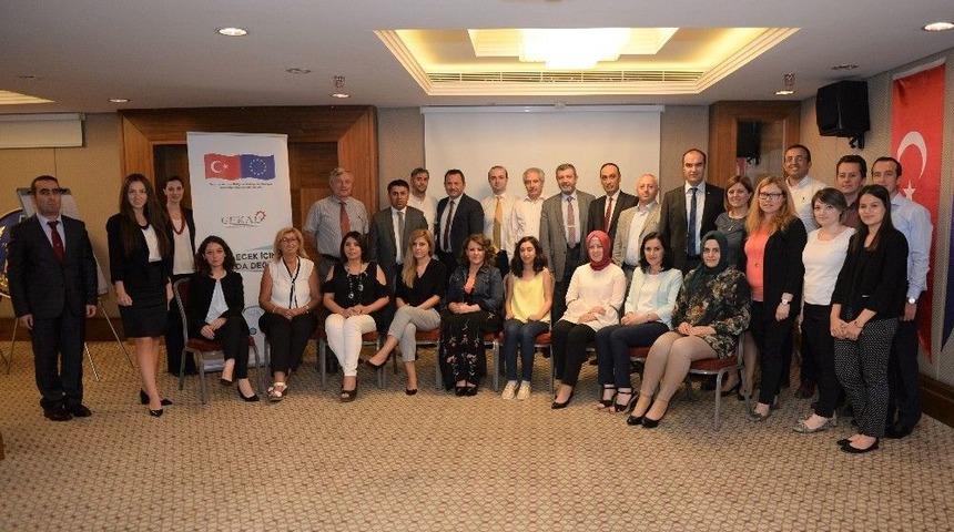 Kayıt Dışı İstihdamla M&uuml;cadeleye Btso&rsquo;dan &Ouml;nemli Katkı