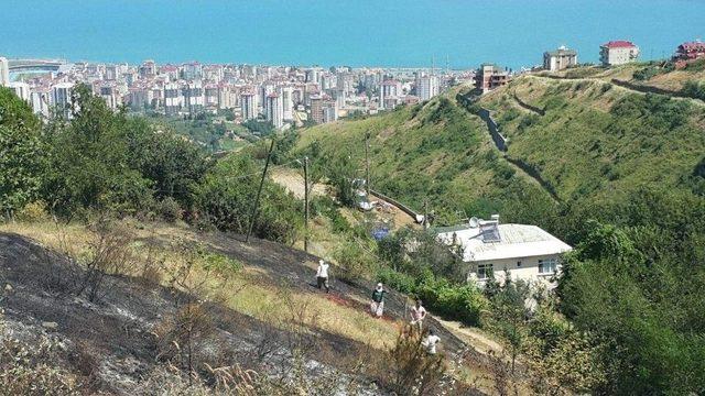 Akçaabat’ta Örtü Yangını